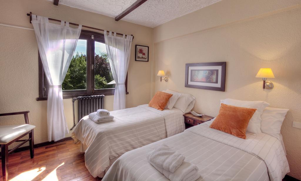 Hosteria del Prado San Carlos de Bariloche Habitación foto
